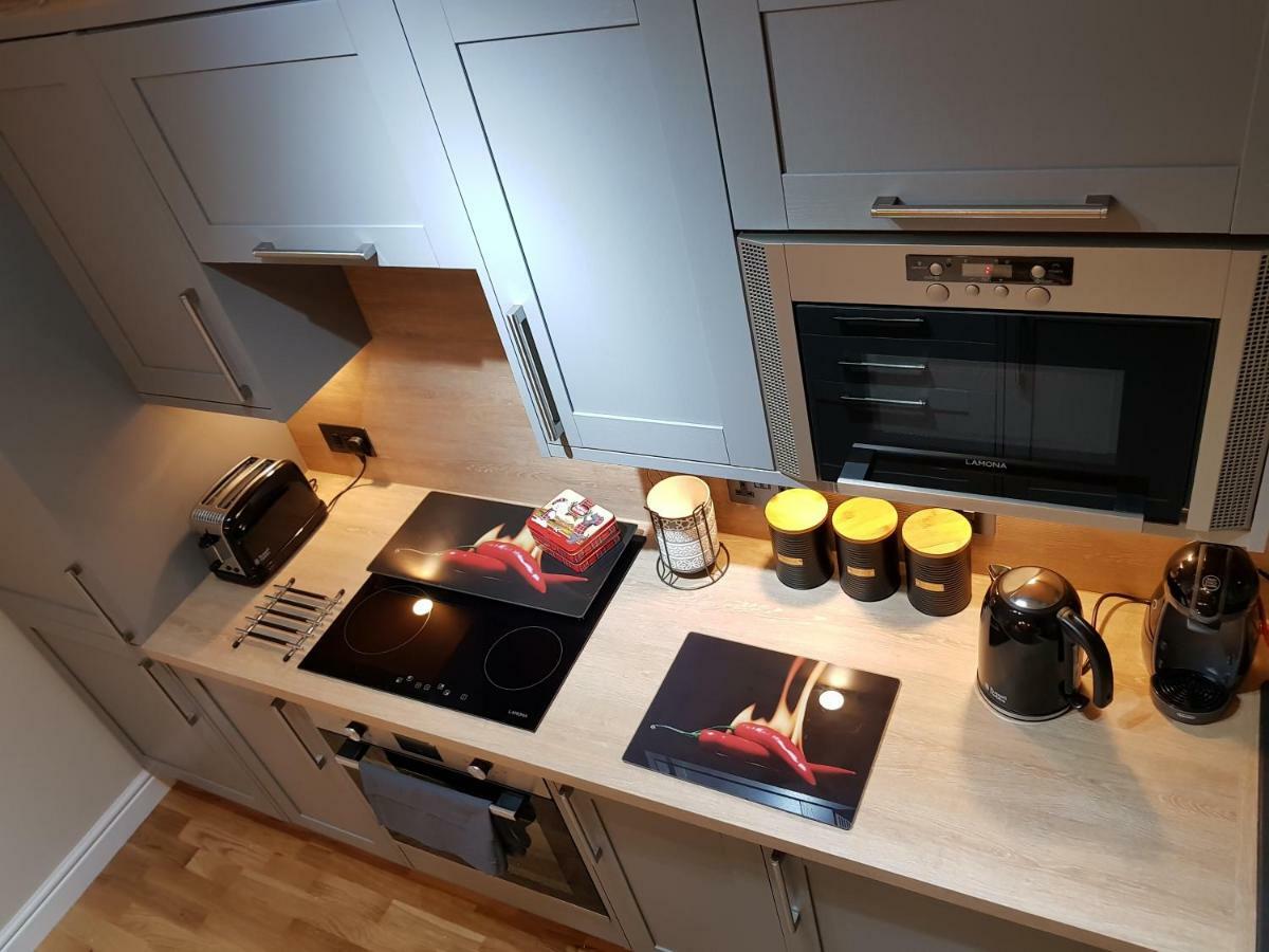 Smart & Cozy Holiday Apartment In The City Centre インヴァネス エクステリア 写真