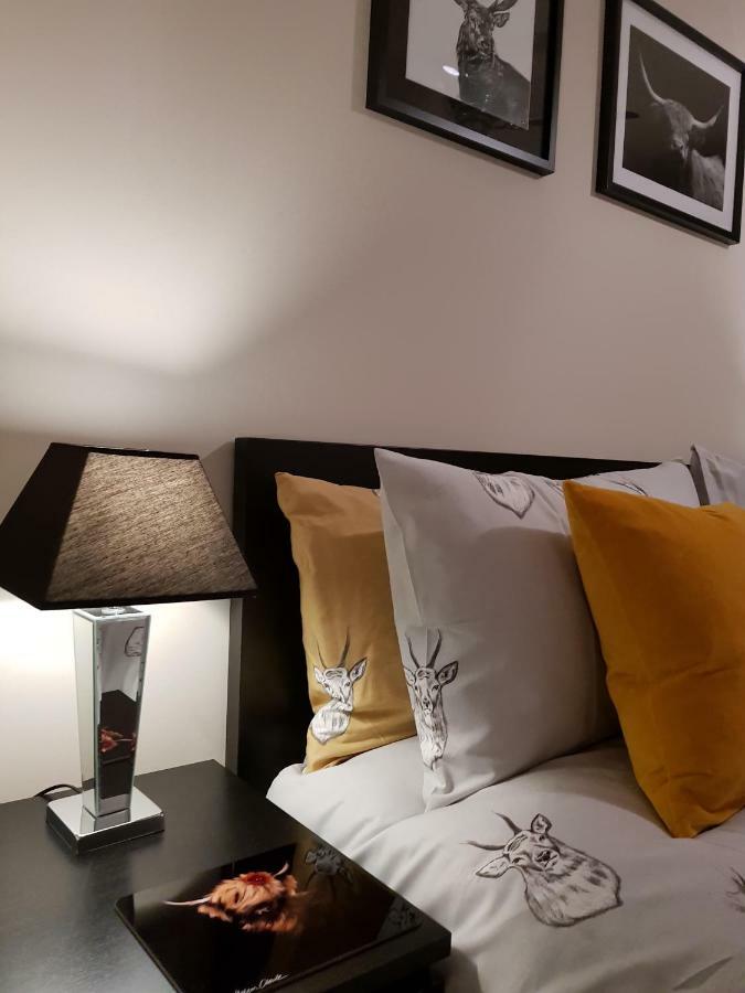 Smart & Cozy Holiday Apartment In The City Centre インヴァネス エクステリア 写真