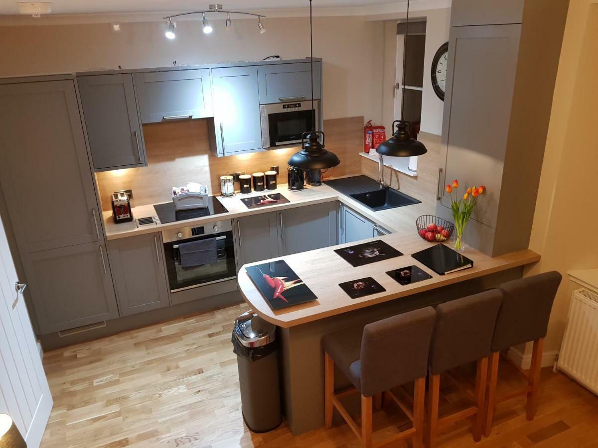 Smart & Cozy Holiday Apartment In The City Centre インヴァネス エクステリア 写真