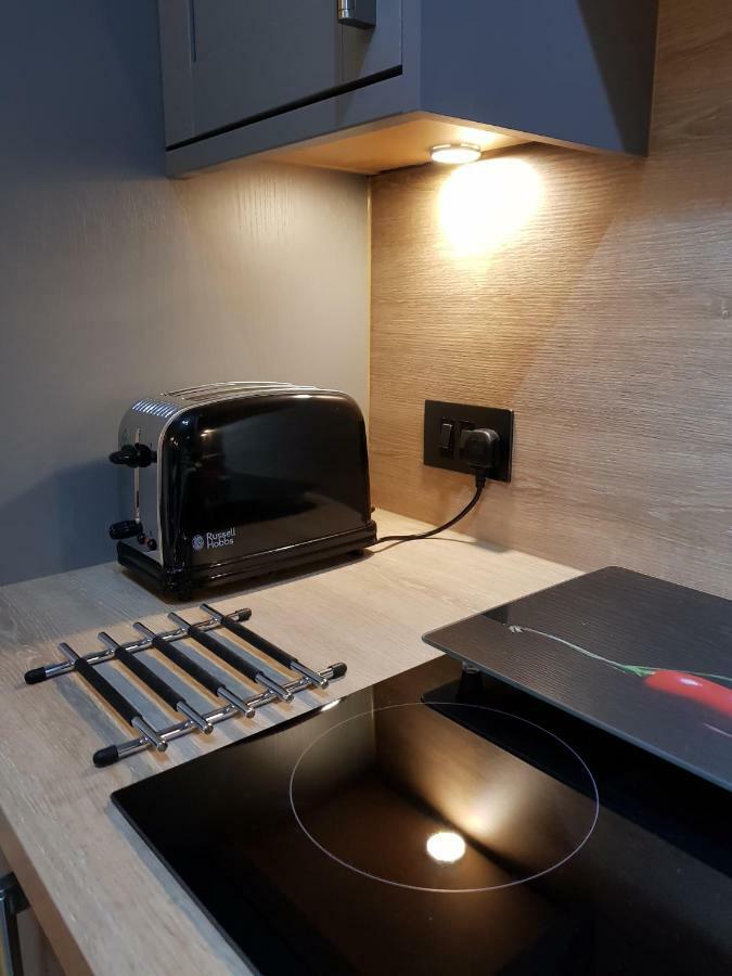 Smart & Cozy Holiday Apartment In The City Centre インヴァネス エクステリア 写真