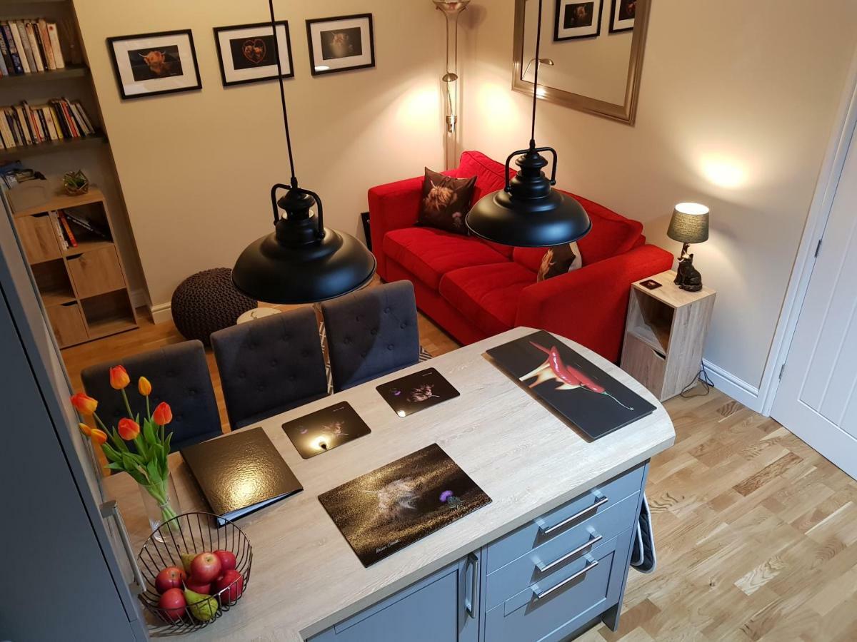 Smart & Cozy Holiday Apartment In The City Centre インヴァネス エクステリア 写真