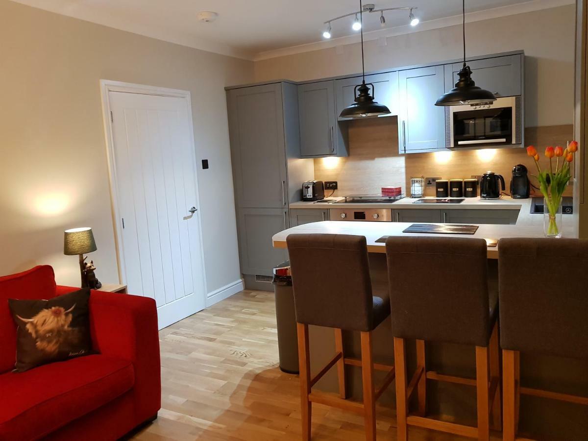 Smart & Cozy Holiday Apartment In The City Centre インヴァネス エクステリア 写真
