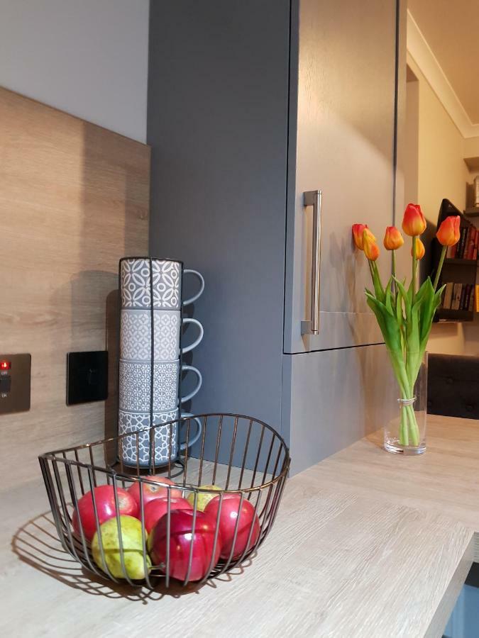 Smart & Cozy Holiday Apartment In The City Centre インヴァネス エクステリア 写真